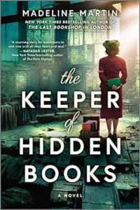 The Keeper of Hidden Books – Edição em Inglês